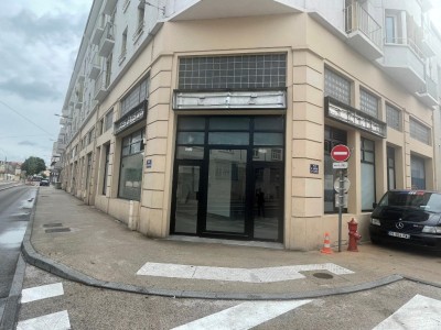 LOCAL COMMERCIAL A VENDRE - DIJON - 191 m2 - 321000 € 