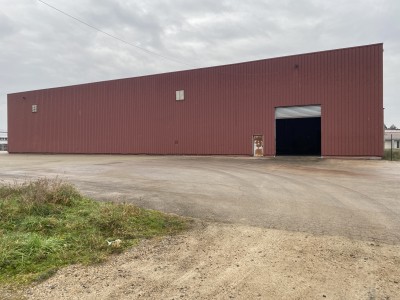 LOCAL D ACTIVITE A LOUER - VARENNES LES MACON - 1395 m2 divisibles  partir de 320 m2 - 55,00 € HC et HT/m<sup>2</sup>/an