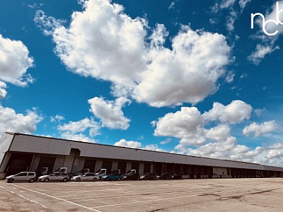 LOCAL D ACTIVITE A LOUER - CERTINES - 18672 m2 divisibles � partir de 4308 m2 - 46,00�&euro; HC et HT/m<sup>2</sup>/an