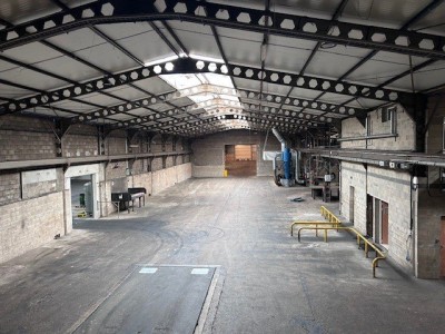 LOCAL INDUSTRIEL A VENDRE - GERGY - 4780 m2 - 1050000€ 