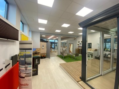 LOCAL D ACTIVITE A VENDRE - OUROUX SUR SAONE - 650 m2 - 330000€ 