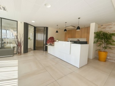 BUREAU A LOUER - LE CREUSOT - 493 m2 - 109,53�&euro; HC et HT/m<sup>2</sup>/an