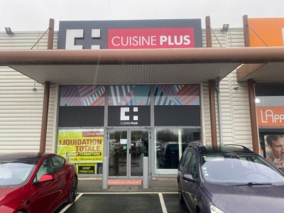 LOCAL COMMERCIAL A VENDRE - VARENNES LES MACON - 518 m2 - 825 000 €