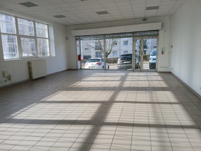 LOCAL COMMERCIAL A LOUER - BESANCON - 124 m2 - 120,10�&euro; HC et HT/m<sup>2</sup>/an
