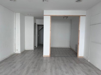 BUREAU A LOUER - CHALON SUR SAONE - 45 m2 - 120 € HC/m<sup>2</sup>/an