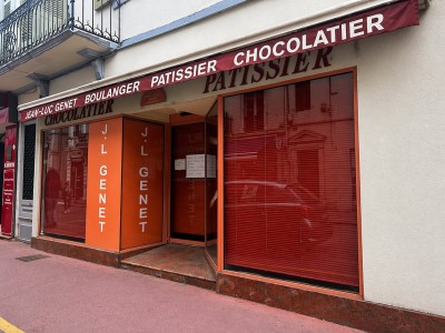 LOCAL COMMERCIAL A VENDRE - CHALON SUR SAONE - 250 m2 - 332 800 &euro; 