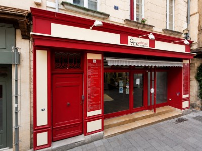 LOCAL COMMERCIAL A LOUER - CHALON SUR SAONE - 100 m2 - 156 &euro; HC/m<sup>2</sup>/an