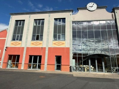 BUREAUX A LOUER - MACON - 550 m2 - 155,00 € HC et HT/m<sup>2</sup>/an