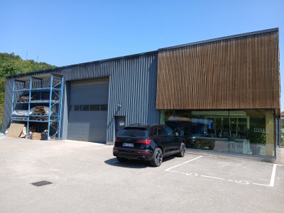 BATIMENT D ACTIVITE A VENDRE - ORNANS - 500 m2 - 650 000 €
