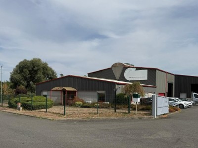 ENSEMBLE IMMOBILIER A VOCATION D ACTIVITE A VENDRE - MONTCEAU LES MINES - 1508 m2 - 848 000 &euro; 