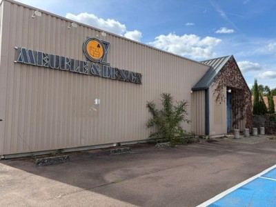 LOCAL COMMERCIAL A LOUER - AUTUN - 4 833,33 &euro; HC et HT par mois