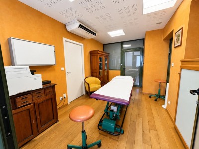 CABINET MEDICAL A VENDRE - MACON - 92.53 m2 - 188 100 €