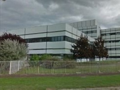 BUREAU A LOUER - CHALON SUR SAONE - 18000 m2 divisibles  partir de 50 m2 - 100 € HC/m<sup>2</sup>/an