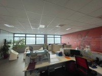BUREAUX DE STANDING A LOUER - FRAGNES - 450 m2 - 160 € HC et HT/m<sup>2</sup>/an