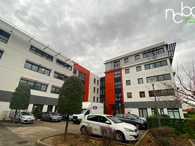 BUREAU - ST PRIEST - 274 m2 - RÉALISÉ
