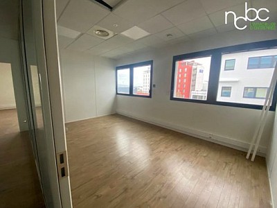 BUREAU - ST PRIEST - 274 m2 - RÉALISÉ