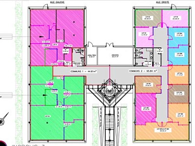 BUREAU A LOUER - VOURLES - 720 m2 divisibles  partir de 15 m2 - 130 € HC/m<sup>2</sup>/an