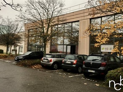 BUREAU A VENDRE - BRON - 228 m2 - 476000 € 