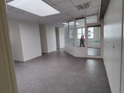 BUREAU A VENDRE - CHALON SUR SAONE - 2175 m2 divisibles  partir de 100 m2 - 1500 € /m<sup>2</sup>