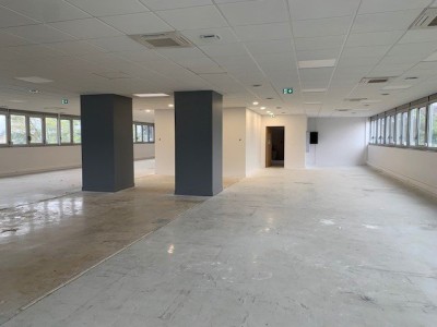 BUREAU A VENDRE - CRISSEY - 1562 m2 - 1470000 € 