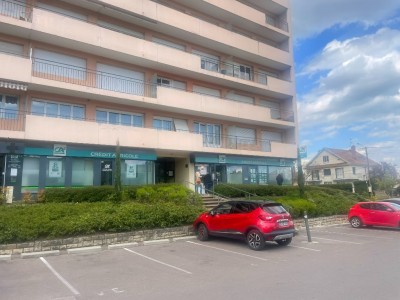 LOCAL COMMERCIAL TYPE BUREAU A VENDRE - DIJON - 74 m2 - 150000 € 