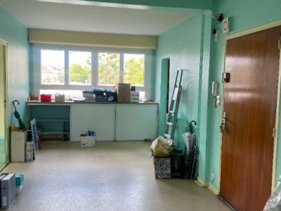 LOCAL COMMERCIAL TYPE BUREAU A VENDRE - DIJON - 74 m2 - 150000 € 