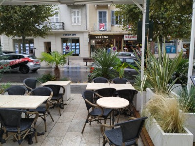 FONDS DE COMMERCE A CEDER<br>HABILLEMENT - TEXTILE - AIX LES BAINS - 57 m2 - 125000 €