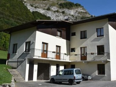 LOCAL COMMERCIAL A LOUER - BELLEVAUX - 1200 m2 - Prix : nous consulter