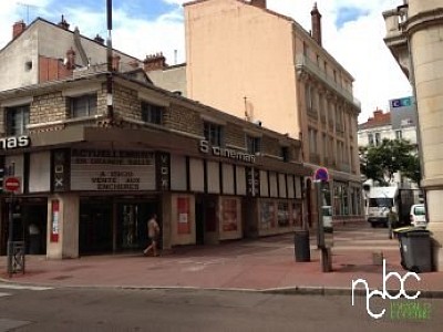 LOCAL COMMERCIAL A LOUER - CHALON SUR SAONE - 750 m2 divisibles  partir de 300 m2 - 120 € HC et HT/m<sup>2</sup>/an