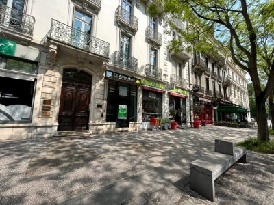 LOCAL COMMERCIAL A LOUER - CHALON SUR SAONE - 54 m2 - 205,56 € HC et HT/m<sup>2</sup>/an