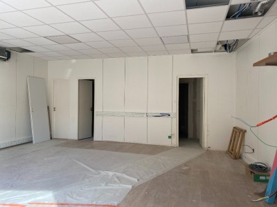 LOCAL COMMERCIAL A LOUER - CHALON SUR SAONE - 90 m2 - 144,30 € HC et HT/m<sup>2</sup>/an