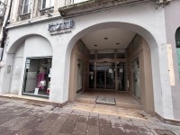 LOCAL COMMERCIAL A LOUER - CHALON SUR SAONE - 354 m2 - 91,55 € HC et HT/m<sup>2</sup>/an