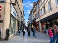 LOCAL COMMERCIAL A LOUER - CHALON SUR SAONE - 56 m2 - 160,71 € HC et HT/m<sup>2</sup>/an