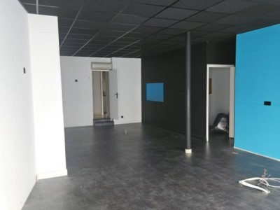 LOCAL COMMERCIAL A LOUER - CHALON SUR SAONE - 82.81 m2 - 231,86 € HC et HT/m<sup>2</sup>/an