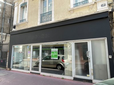 LOCAL COMMERCIAL A LOUER - CHALON SUR SAONE - 82.81 m2 - 231,86 € HC et HT/m<sup>2</sup>/an