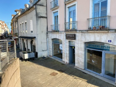 LOCAL COMMERCIAL A LOUER - CHALON SUR SAONE - 170 m2 - 129,46 € HC/m<sup>2</sup>/an