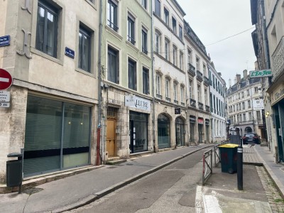 LOCAL COMMERCIAL A LOUER - CHALON SUR SAONE - 73,42 m2 - 212,48 € HC/m<sup>2</sup>/an