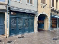 LOCAL COMMERCIAL A LOUER - CHALON SUR SAONE - 88 m2 - 190,91 € HC et HT/m<sup>2</sup>/an