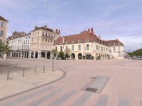 LOCAL COMMERCIAL A LOUER - CHALON SUR SAONE - 103.9 m2 - 173,24 &euro; HC et HT/m<sup>2</sup>/an