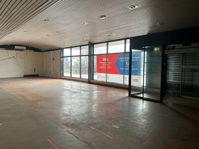 CELLULE D ACTIVITE MIXTE - CHATENOY LE ROYAL - 1100 m2 - RÉALISÉ