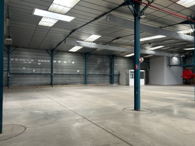 CELLULE D ACTIVITE MIXTE - CHATENOY LE ROYAL - 1100 m2 - RÉALISÉ
