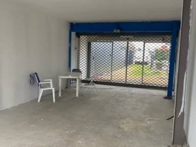 LOCAL COMMERCIAL A LOUER - MACON - 335 m2 - 134,33 € HC et HT/m<sup>2</sup>/an