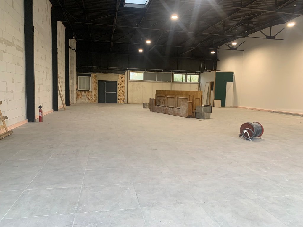 Local commercial ou professionnel A LOUER - MARSANNAY LA COTE - 255 m2 - 124,71 € HC et HT/m<sup>2</sup>/an