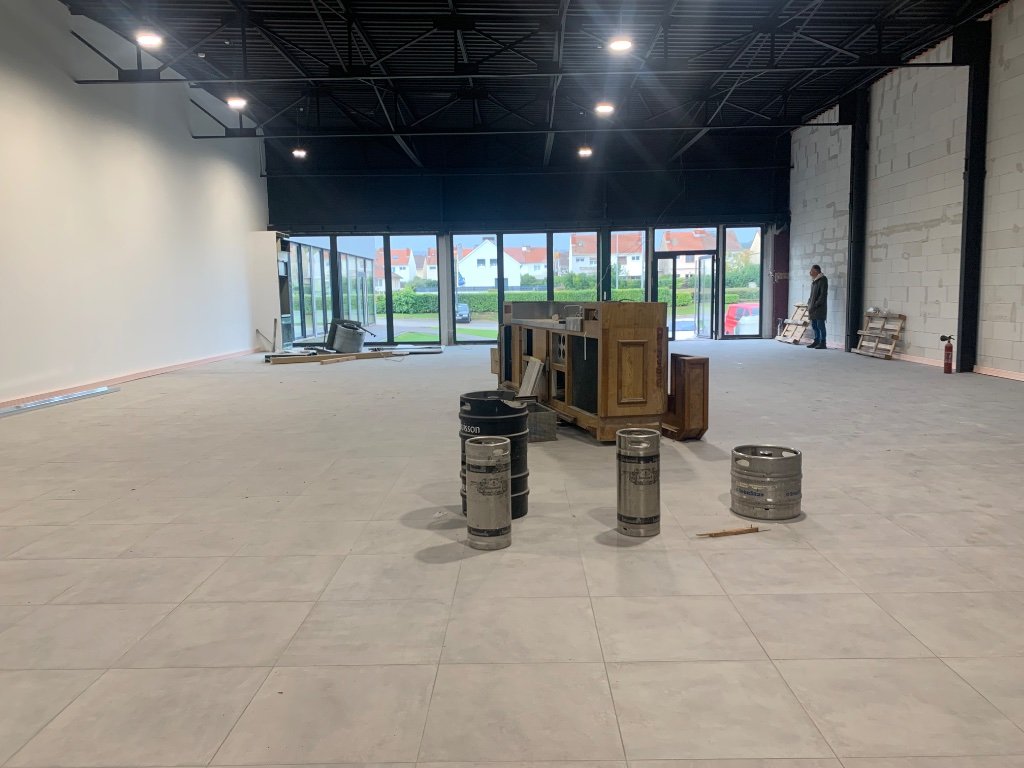 Local commercial ou professionnel A LOUER - MARSANNAY LA COTE - 255 m2 - 124,71 € HC et HT/m<sup>2</sup>/an