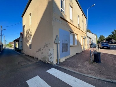 LOCAL COMMERCIAL A LOUER - ST LEGER SUR DHEUNE - 200 m2 - 72 € HC et HT/m<sup>2</sup>/an