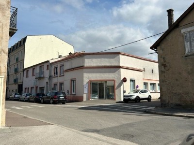 LOCAL COMMERCIAL A VENDRE - AUTUN - 280 m2 - 360000 € 