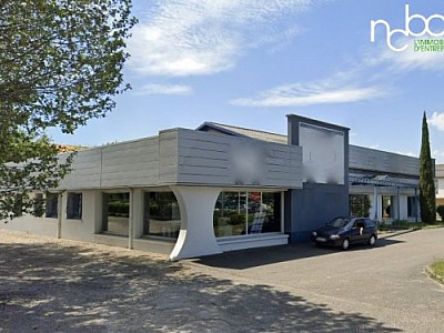 LOCAL COMMERCIAL A VENDRE - BOURG EN BRESSE - 950 m2 - 813�0 € 