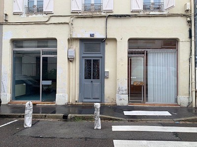 LOCAL COMMERCIAL A VENDRE - CHALON SUR SAONE - 77 m2 - 80000 € 