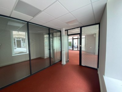 LOCAL COMMERCIAL A VENDRE - CHALON SUR SAONE - 99 m2 - 154440 € 
