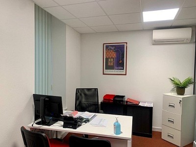 LOCAL COMMERCIAL A VENDRE - CHALON SUR SAONE - 99 m2 - 154440 € 